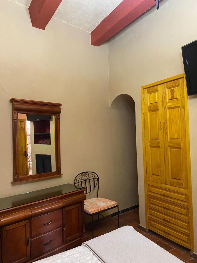 Hotel Antigua Casa De Piedra San Miguel de Allende Bagian luar foto