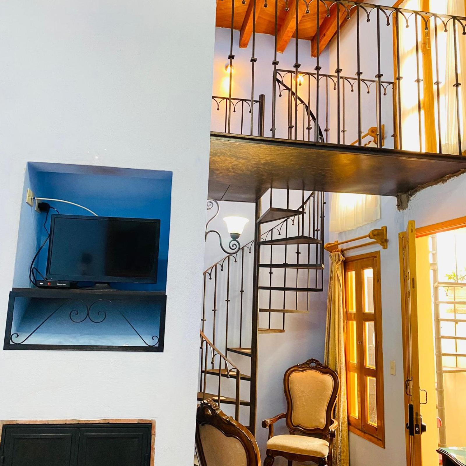 Hotel Antigua Casa De Piedra San Miguel de Allende Bagian luar foto