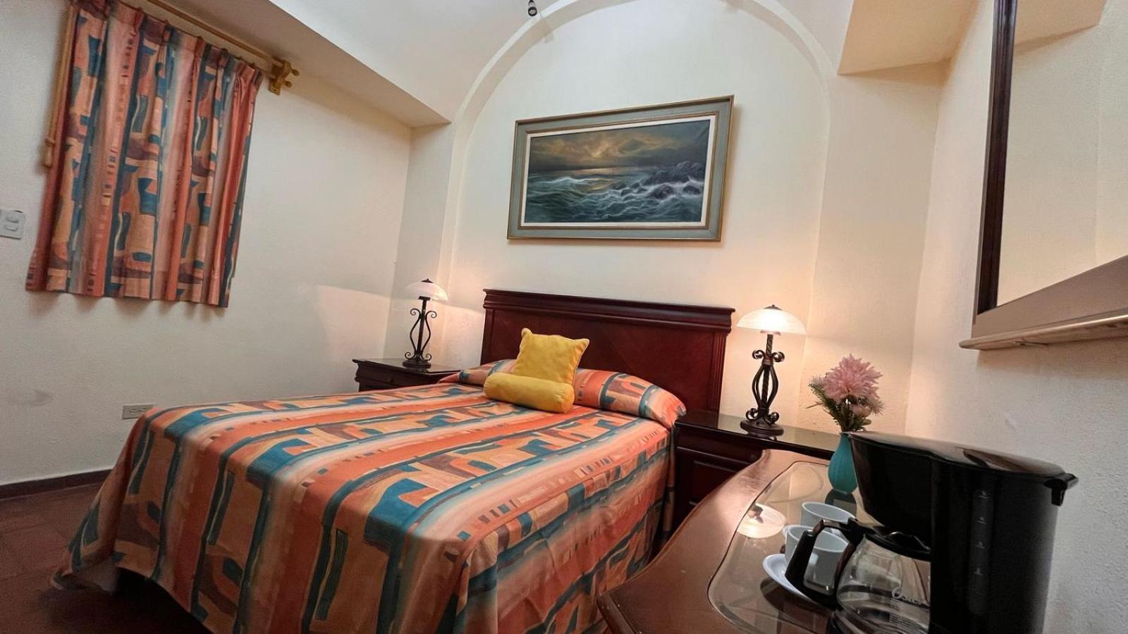 Hotel Antigua Casa De Piedra San Miguel de Allende Bagian luar foto